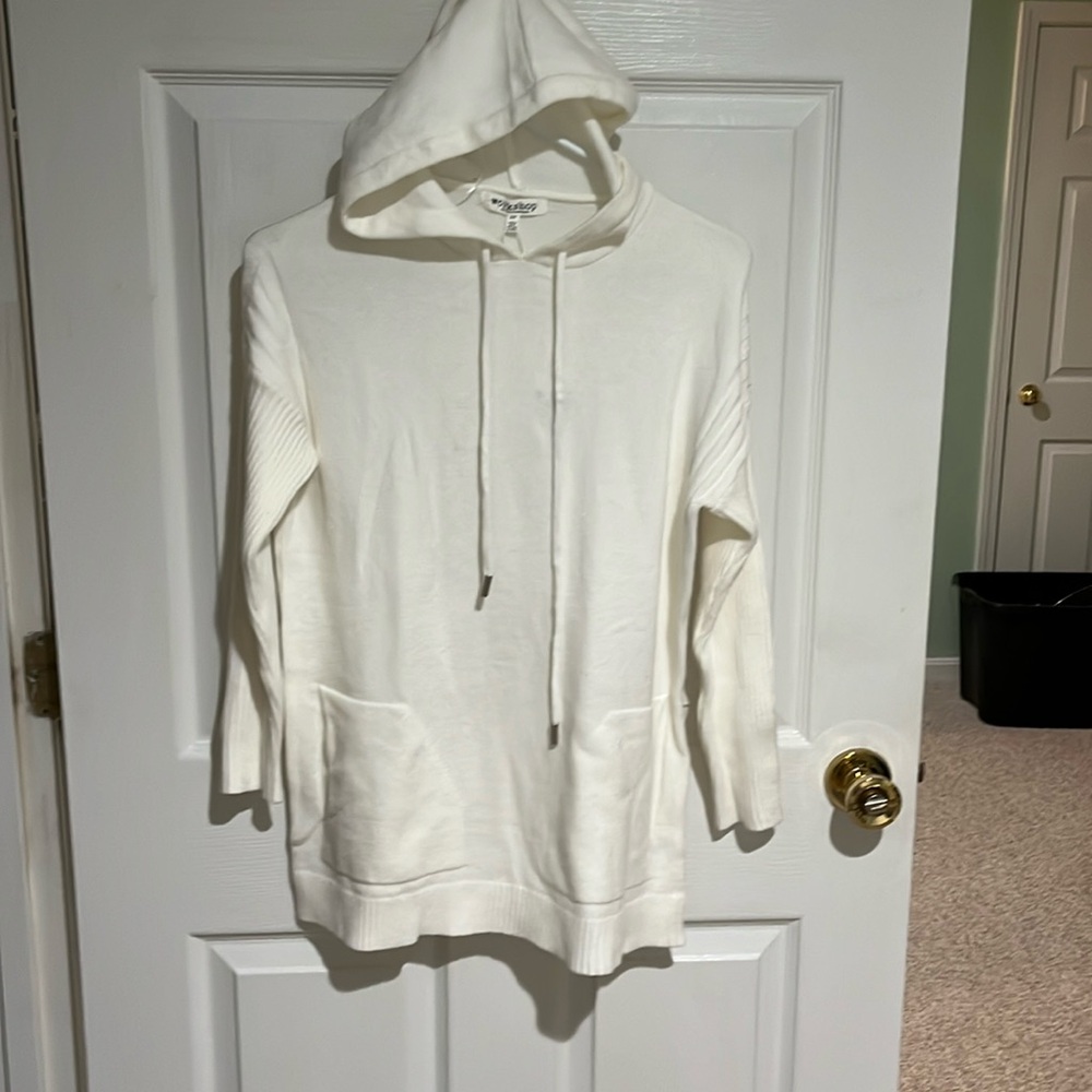 Woman’s S/P long pull over hooded sweater.  NWT.